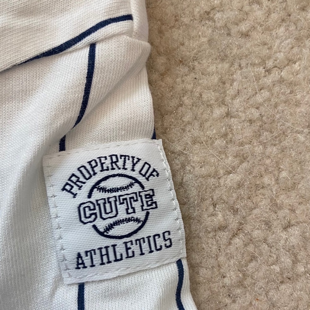 Baseball onesie - Picture 3 of 5